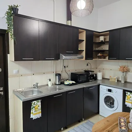 Sofia's Comfy In The Old Town Appartement